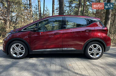 Хэтчбек Chevrolet Bolt EV 2021 в 