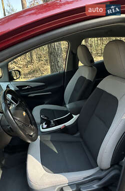 Хэтчбек Chevrolet Bolt EV 2021 в 