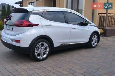 Хетчбек Chevrolet Bolt EV 2020 в 