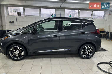 Хэтчбек Chevrolet Bolt EV 2017 в 