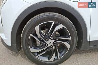Хэтчбек Chevrolet Bolt EV 2023 в 