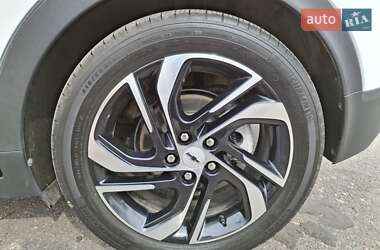 Хэтчбек Chevrolet Bolt EV 2023 в 