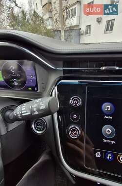 Хэтчбек Chevrolet Bolt EV 2023 в 