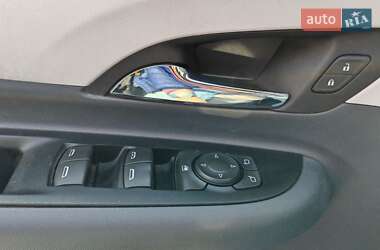 Хэтчбек Chevrolet Bolt EV 2017 в 