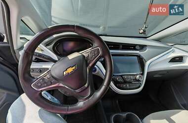 Хэтчбек Chevrolet Bolt EV 2017 в 