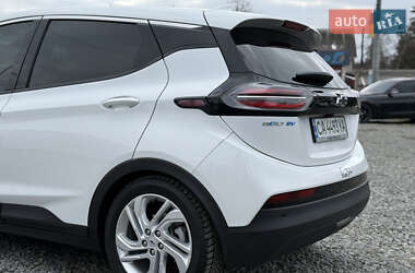 Хетчбек Chevrolet Bolt EV 2022 в 