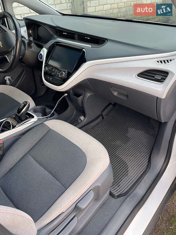 Хетчбек Chevrolet Bolt EV 2017 в Києві