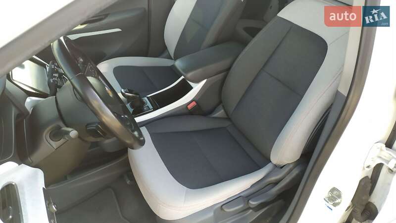 Хэтчбек Chevrolet Bolt EV 2020 в Костополе