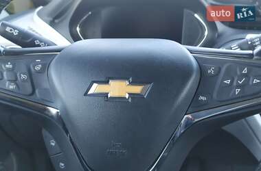 Хэтчбек Chevrolet Bolt EV 2020 в 