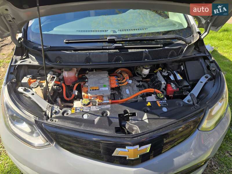 Хэтчбек Chevrolet Bolt EV 2018 в Днепре