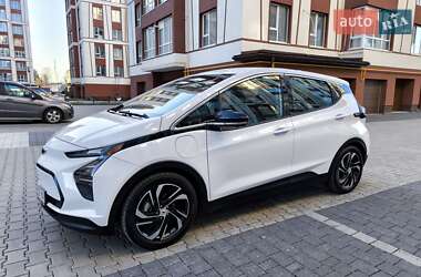 Хэтчбек Chevrolet Bolt EV 2023 в 