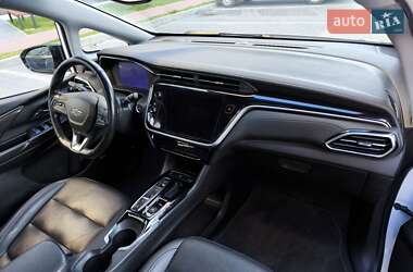 Хэтчбек Chevrolet Bolt EV 2023 в 