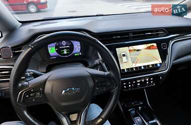 Хэтчбек Chevrolet Bolt EV 2023 в 