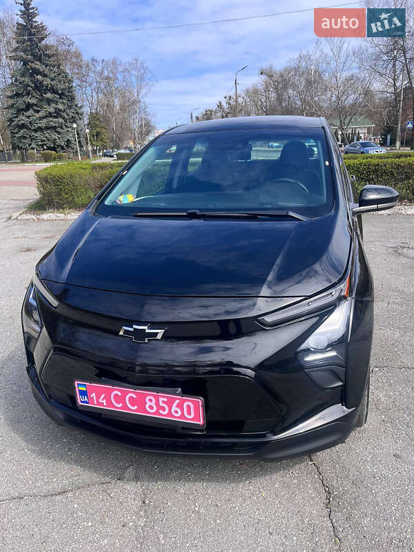 Хэтчбек Chevrolet Bolt EV 2023 в Киеве