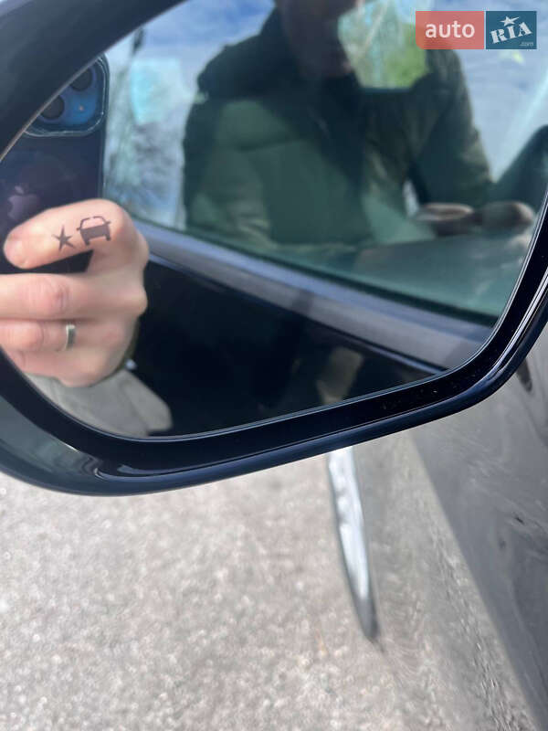 Хэтчбек Chevrolet Bolt EV 2023 в Киеве