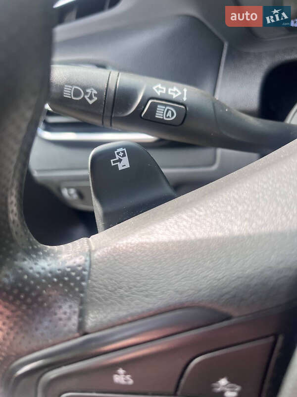 Хэтчбек Chevrolet Bolt EV 2023 в Киеве