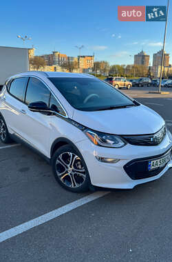 Хетчбек Chevrolet Bolt EV 2021 в 