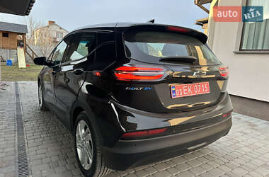 Хэтчбек Chevrolet Bolt EV 2023 в 