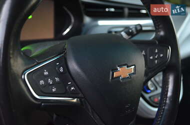 Хэтчбек Chevrolet Bolt EV 2021 в 
