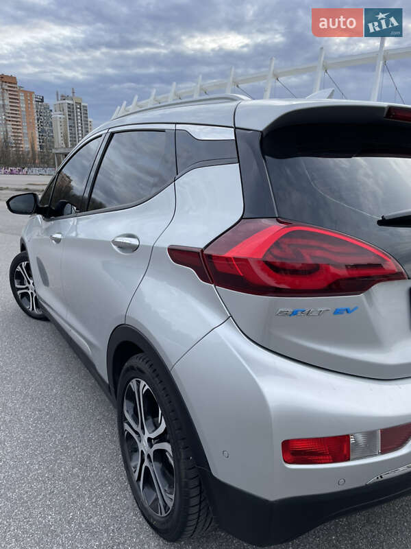 Хетчбек Chevrolet Bolt EV 2019 в Києві