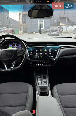 Хэтчбек Chevrolet Bolt EV 2023 в 