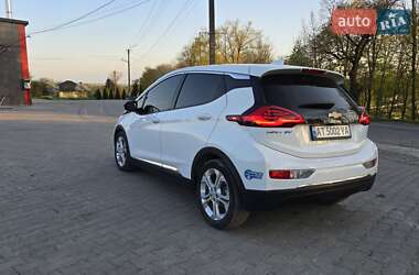 Хетчбек Chevrolet Bolt EV 2021 в 