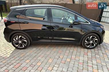 Хэтчбек Chevrolet Bolt EV 2022 в 