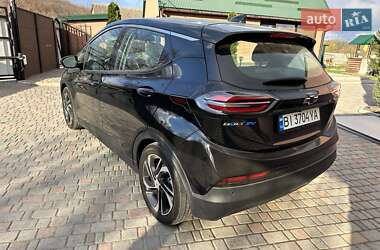 Хэтчбек Chevrolet Bolt EV 2022 в 