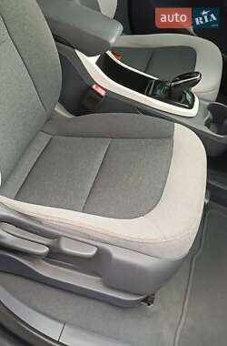 Хэтчбек Chevrolet Bolt EV 2016 в 