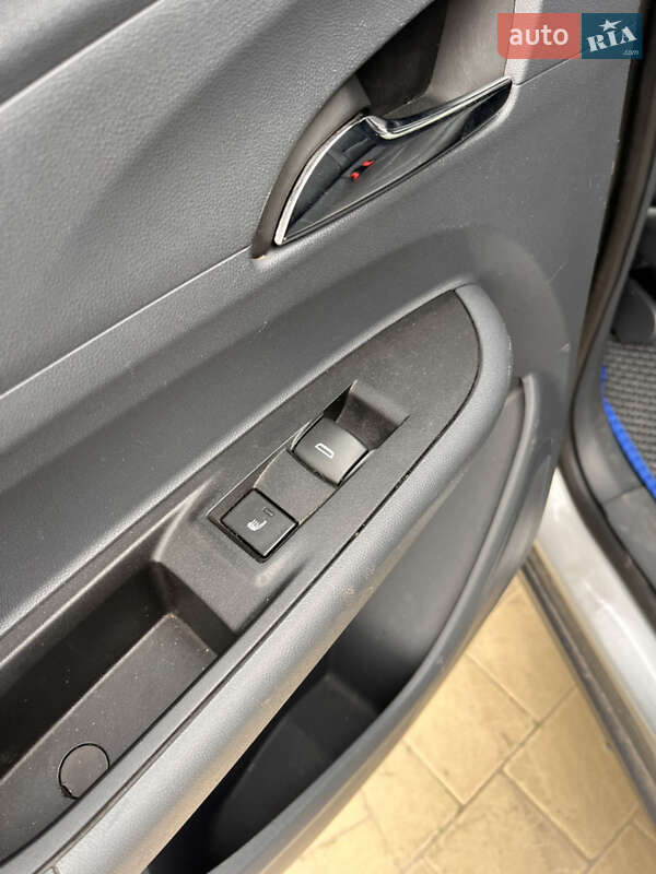 Хетчбек Chevrolet Bolt EV 2019 в Шептицькому