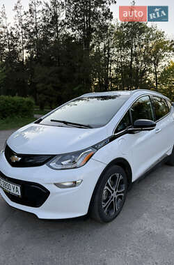 Хэтчбек Chevrolet Bolt EV 2020 в 