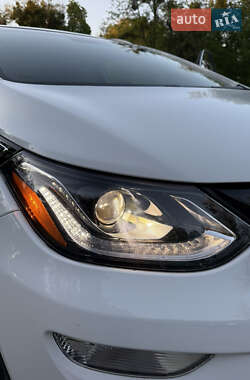 Хэтчбек Chevrolet Bolt EV 2020 в 