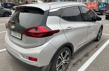 Хэтчбек Chevrolet Bolt EV 2018 в 