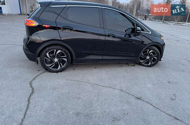 Хэтчбек Chevrolet Bolt EV 2021 в 