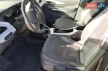 Хетчбек Chevrolet Bolt EV 2021 в 