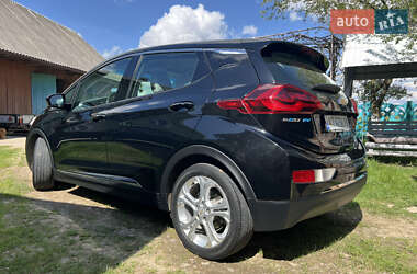 Хэтчбек Chevrolet Bolt EV 2017 в 