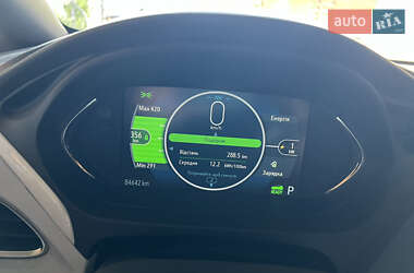 Хэтчбек Chevrolet Bolt EV 2017 в 