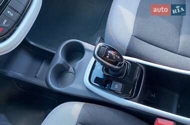 Хетчбек Chevrolet Bolt EV 2020 в 