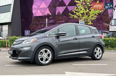 Хэтчбек Chevrolet Bolt EV 2017 в 