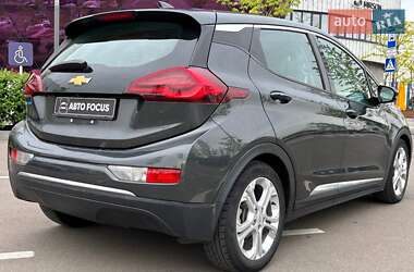Хэтчбек Chevrolet Bolt EV 2017 в 