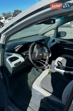Хэтчбек Chevrolet Bolt EV 2020 в 