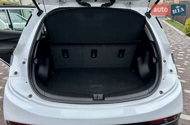 Хэтчбек Chevrolet Bolt EV 2023 в 