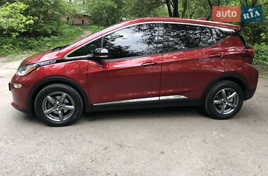 Хетчбек Chevrolet Bolt EV 2017 в 