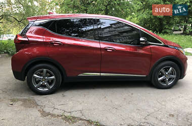 Хетчбек Chevrolet Bolt EV 2017 в 