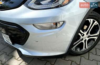 Хэтчбек Chevrolet Bolt EV 2017 в 