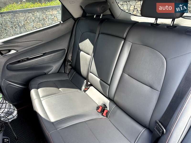 Хетчбек Chevrolet Bolt EV 2017 в Івано-Франківську