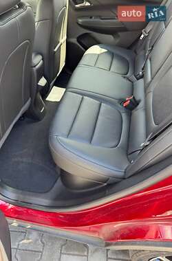 Хэтчбек Chevrolet Bolt EV 2023 в 