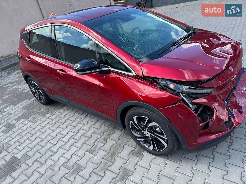 Хэтчбек Chevrolet Bolt EV 2023 в 