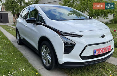 Хэтчбек Chevrolet Bolt EV 2022 в 