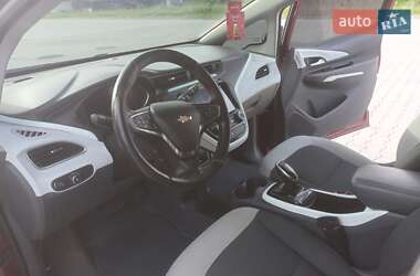 Хэтчбек Chevrolet Bolt EV 2020 в 